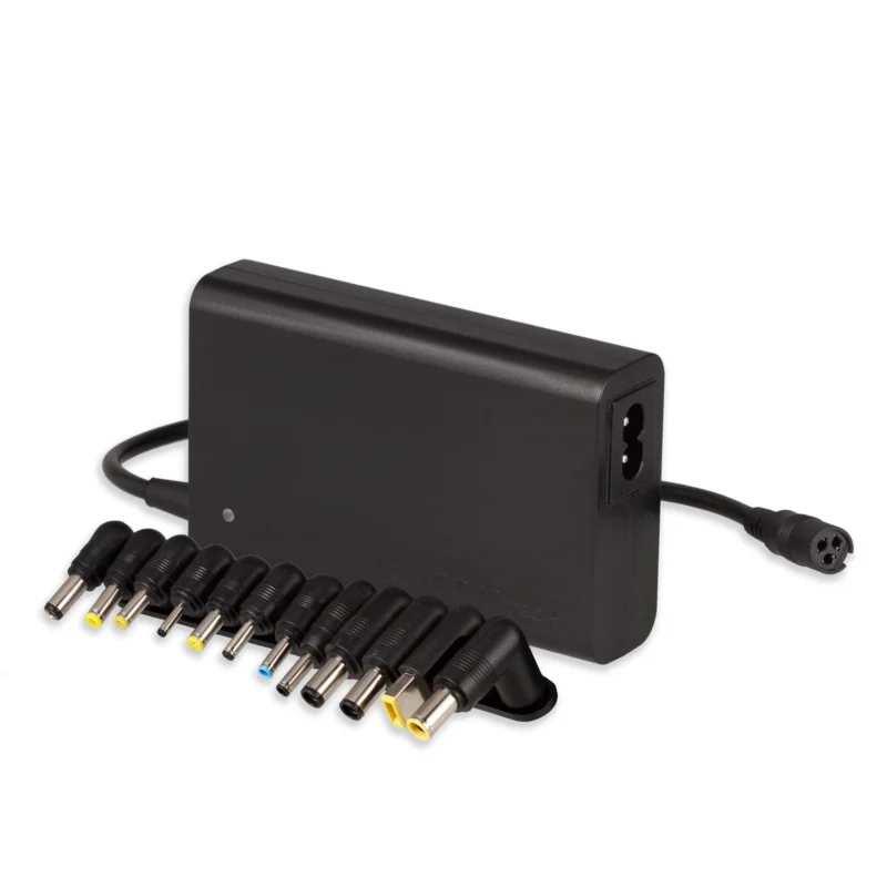 Cargador Universal 90 W con detección automática.